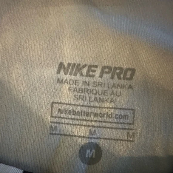 Nike Pro Tank - Picture 3 of 3